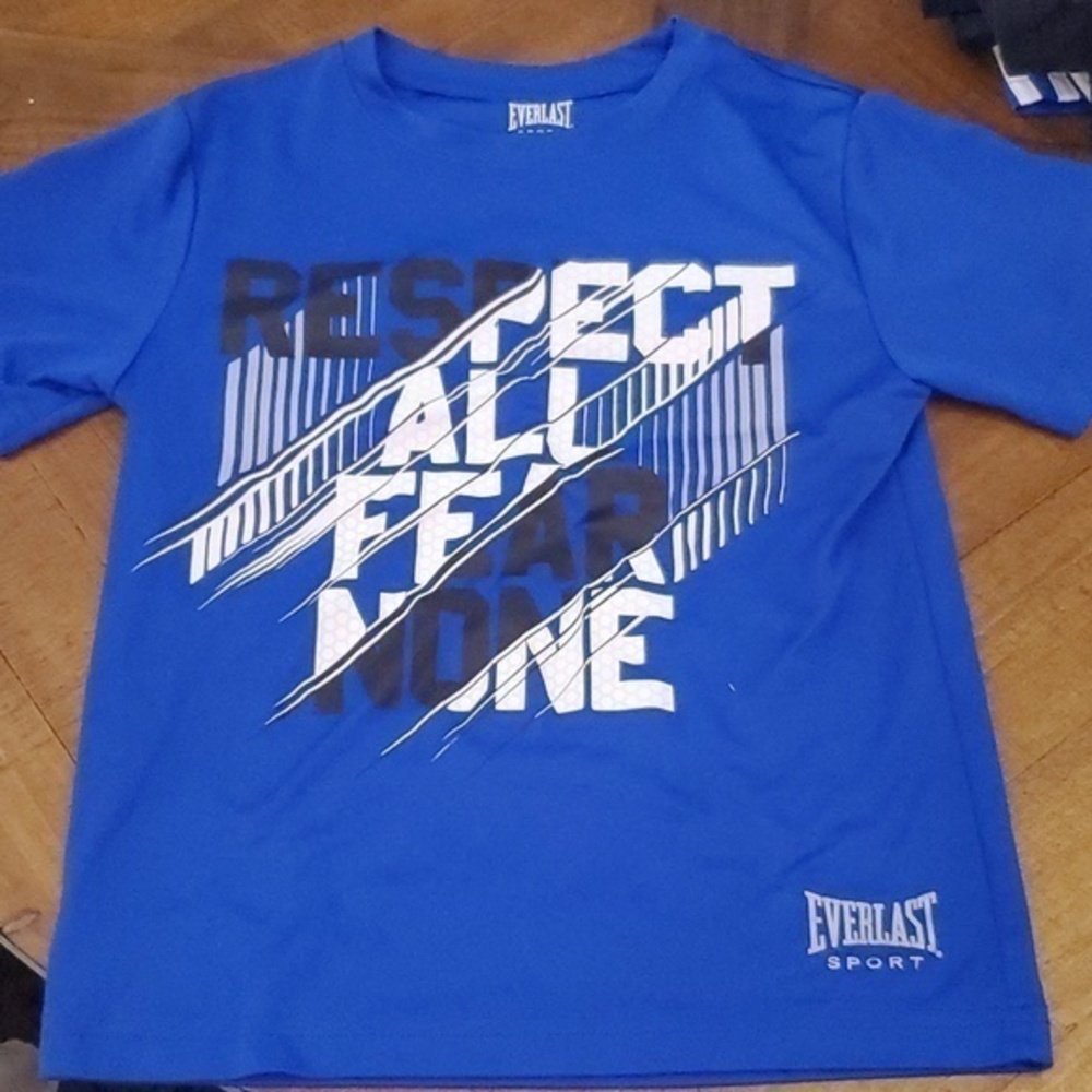 🐻   Everlast shirt Size S (6/7)